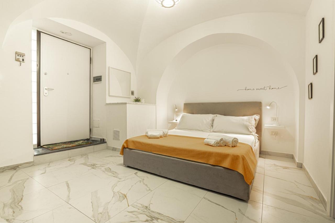 Dimora Bianca Apartment Catania Bagian luar foto