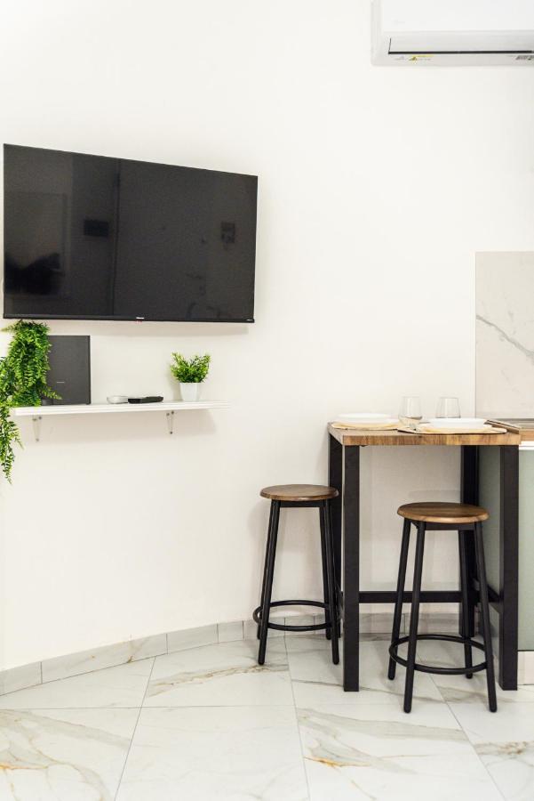 Dimora Bianca Apartment Catania Bagian luar foto